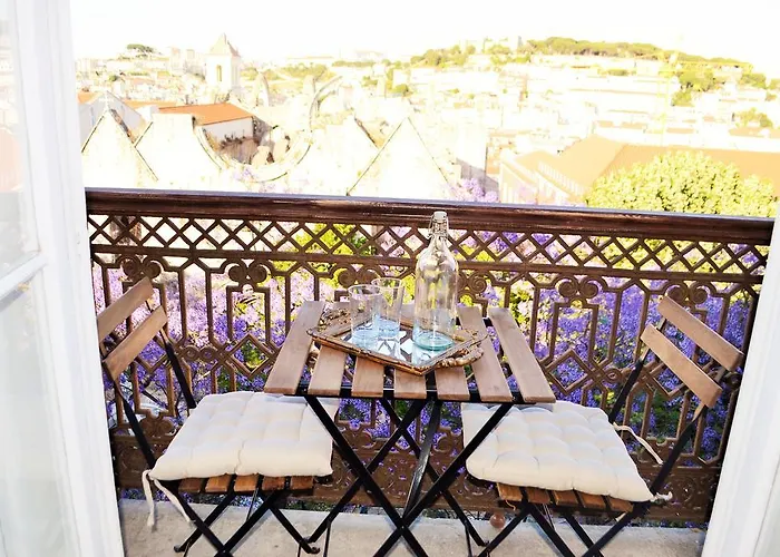 Feeling Chiado 15 4* Лиссабон